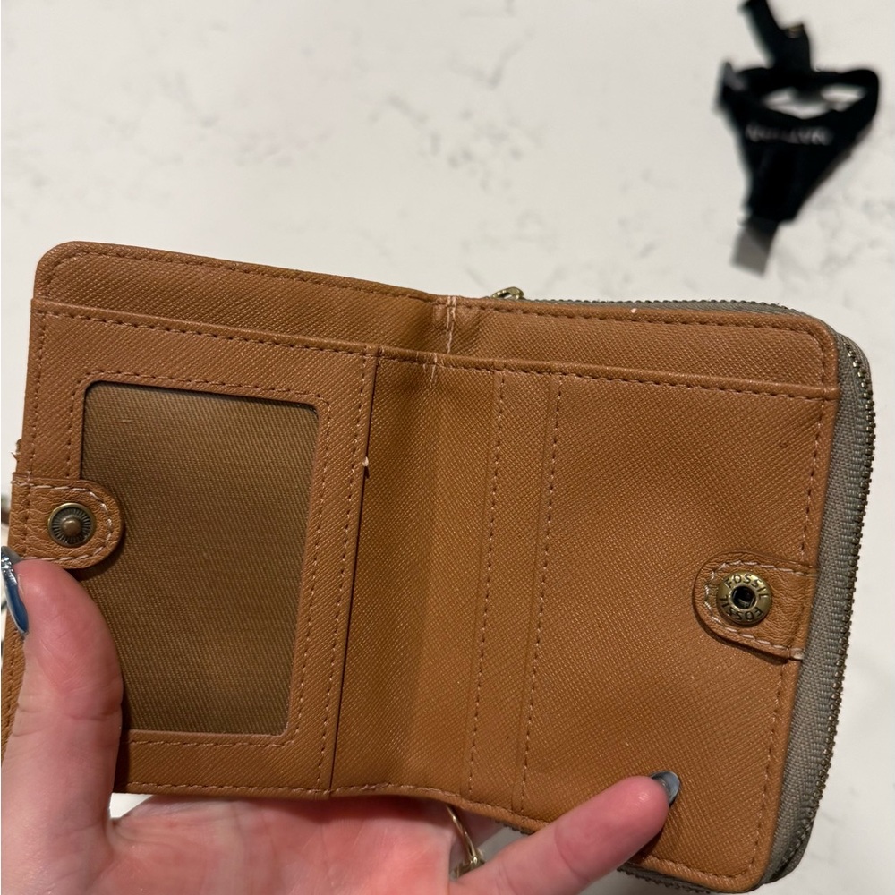 Fossil Wallets - image 8